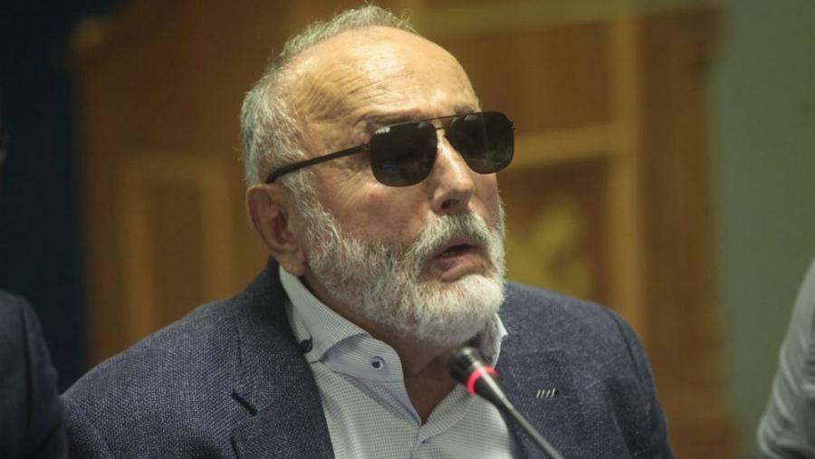 Κουρουμπλής (Ανεξάρτητος βουλευτής): Δηλώνει αμετανόητος και απειλεί με μηνυτήρια αναφορά για τις ΜΕΘ