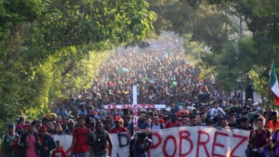 Νέος πονοκέφαλος για Biden: Καραβάνι 7.000 μεταναστών από τη Νότια Αμερική καταφθάνει στις ΗΠΑ