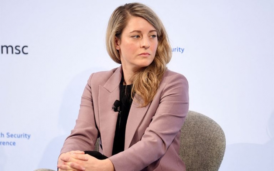 ΥΠΕΞ Καναδά: Ανέβαλε το ταξίδι της στη Γαλλία λόγω της ουκρανικής κρίσης