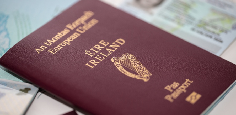 Οι Βρετανοί εκδίδουν ιρλανδικά διαβατήρια λόγω Brexit