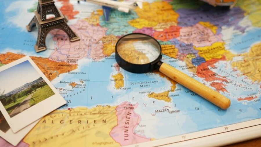 Τι είδους διακοπές επιλέγουν οι ταξιδιώτες φέτος στις γιορτές