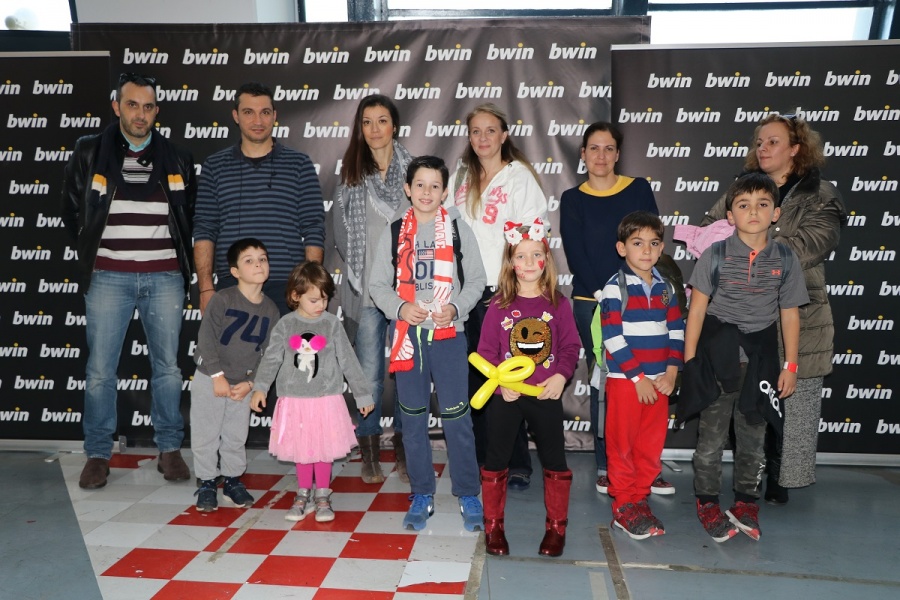 H bwin και η ΚΑΕ Ολυμπιακός πηγαίνουν το Μαζί για το Παιδί στον αγώνα με το Περιστέρι