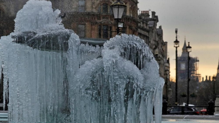 Στην... κατάψυξη η Βρετανία: Το θερμόμετρο έδειξε -23 βαθμούς Κελσίου, τη χαμηλότερη θερμοκρασία από το 1995