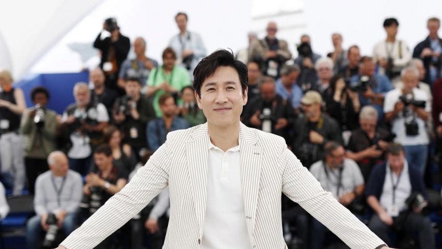 Αυτοκτόνησε ο 48χρονος ηθοποιός Lee Sun-kyun από τα «Παράσιτα»