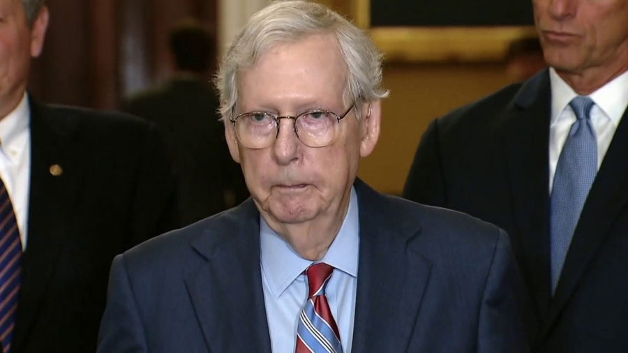 ΗΠΑ: Νέο σοκαριστικό περιστατικό με Γερουσιαστή - «Πάγωσε» ενώ μιλούσε σε δημοσιογράφους - Το είχε πάθει ξανά