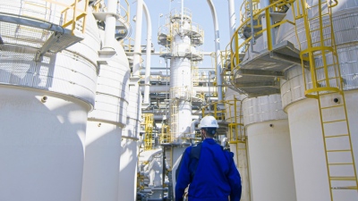 Σοκ για το πετρέλαιο - Έκλεισε το μεγαλύτερο διυλιστήριο των Εμιράτων