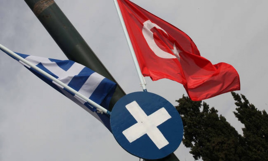 Δημοσκόπηση Prorata: Το 67% των Ελλήνων φοβάται θερμό επεισόδιο με την Τουρκία - Το 45% θέλει λύση στο Μακεδονικό