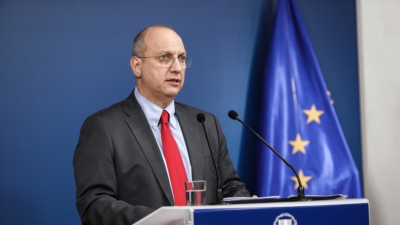 Οικονόμου για Τσίπρα: Σαν άλλος Σκρουτζ γεμίζει την ατμόσφαιρα με μαυρίλα και μιζέρια