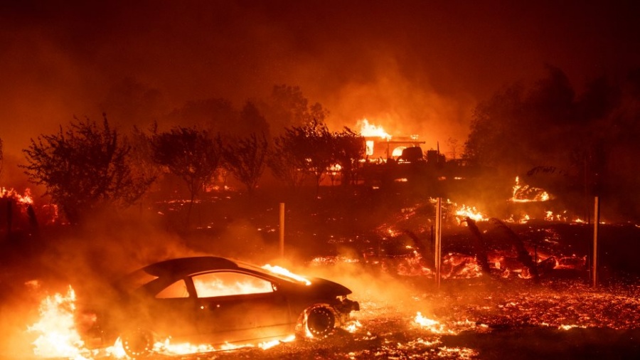 ΗΠΑ: Ανεξέλεγκτες οι πυρκαγιές στην Καλιφόρνια - Τουλάχιστον 31 νεκροί, πάνω από 200 οι αγνοούμενοι