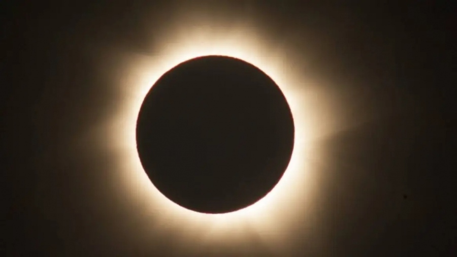 ΗΠΑ: Εκατομμύρια άνθρωποι παρακολούθησαν την ολική έκλειψη Ηλίου
