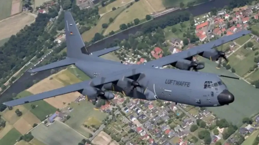 Φωτιά στον ουρανό της Γερμανίας – Άγνωστοι επιτέθηκαν σε αμερικανικό στρατιωτικό αεροσκάφος C-130