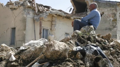 Ιταλία: Σοκάρει η δικαστική απόφαση που επιρρίπτει ευθύνες σε 29 νεκρούς του σεισμού στη L'Aquila - «Έχουν ευθύνες και οι νεκροί»