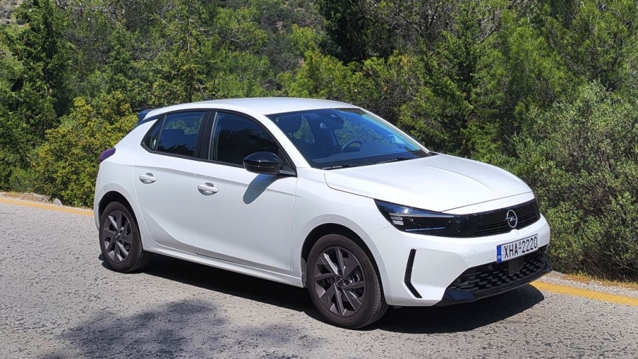 Δοκιμάζουμε το ανανεωμένο Opel Corsa 1.2 100 PS AT8