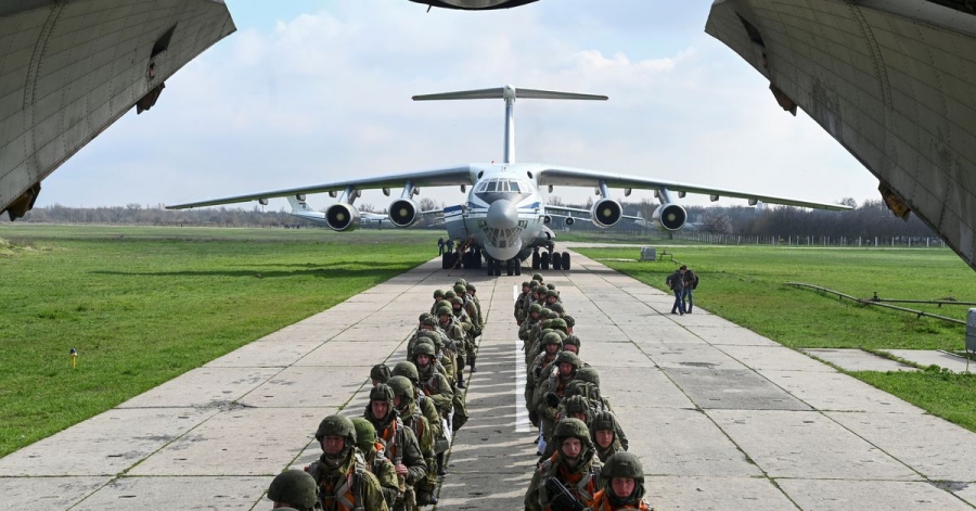 ΗΠΑ: Αποσύρθηκαν ρωσικά στρατεύματα από την Ουκρανία, αλλά ανεπαρκής κίνηση για εκτόνωση της έντασης