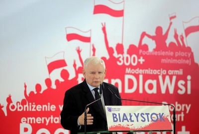 Πολωνία: Νικητής στις εκλογές με 49,3% το κυβερνών εθνικιστικό Κόμμα του Νόμου και της Δικαιοσύνης
