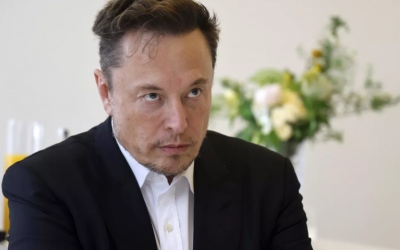 Πυρά  Elon Musk κατά της κυβέρνησης Biden: Οι ΗΠΑ επιδιώκουν «αιώνιο πόλεμο» στην Ουκρανία και όχι ειρήνευση