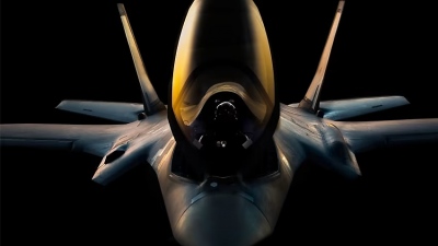 Σε απόγνωση οι Ουκρανοί εκλιπαρούν ακόμα και για τα σκουριασμένα F/A-18 Hornets που ετοιμάζονται για απόσυρση στην Αυστραλία