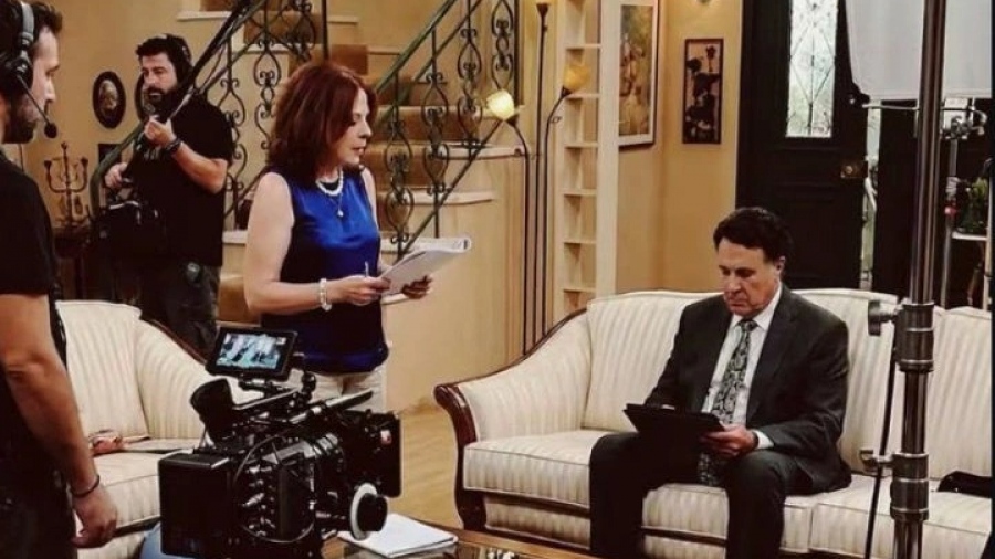 Επιστρέφει το «Κωνσταντίνου & Ελένης»; Η αλήθεια για τη φωτογραφία που έγινε viral