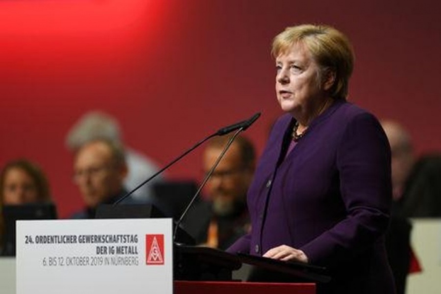 Merkel για την επίθεση στη συναγωγή: Η Γερμανία πρέπει να αντιμετωπίσει τα εγκλήματα μίσους