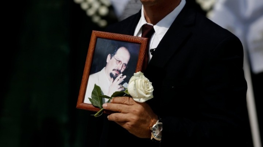 Σε κλίμα βαθιάς συγκίνησης το τελευταίο αντίο στον δημοσιογράφο Βασίλη Λυριτζή