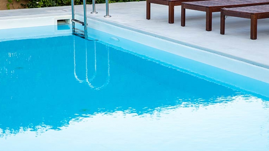 Κρήτη: Υπεύθυνος ξενοδοχείου κατήγγειλε ότι Γερμανίδα τουρίστρια... αφόδευσε μέσα στην πισίνα