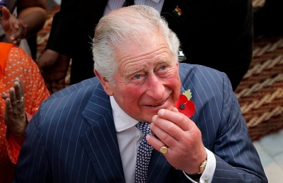 Τι συμβαίνει με τον βασιλιά Κάρολο; Τα πρησμένα άκρα προκάλεσαν ερωτηματικά για την υγεία του - Σάλος στο Twitter