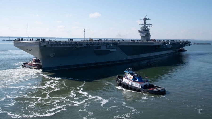 Το «ηλίθιο ηλεκτρικό» αεροπλανοφόρο του Πολεμικού Ναυτικού των ΗΠΑ σαλπάρει - Το USS Kennedy αψηφά τον Trump