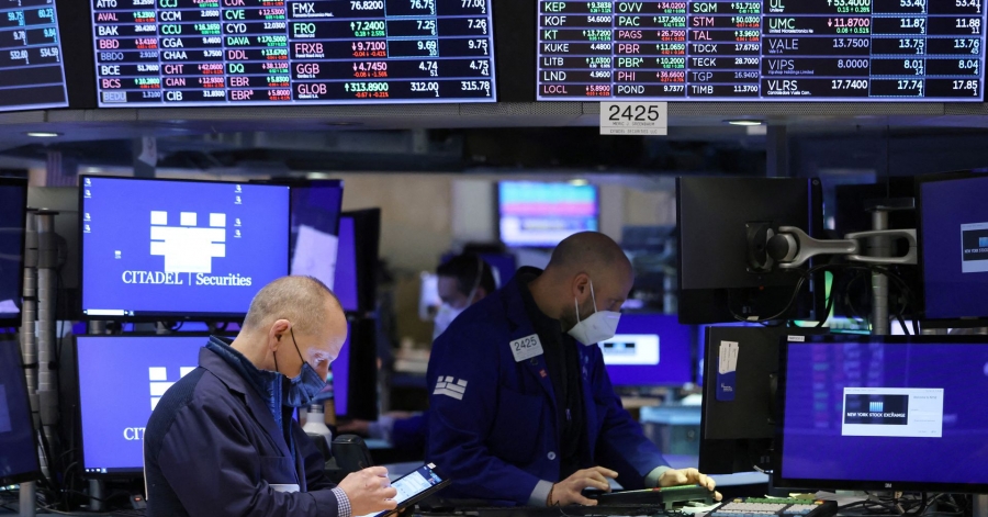 Μετά από 300 αυξήσεις επιτοκίων το 2022 από τις κεντρικές τράπεζες, υπάρχουν 5 λόγοι αισιοδοξίας στις αγορές