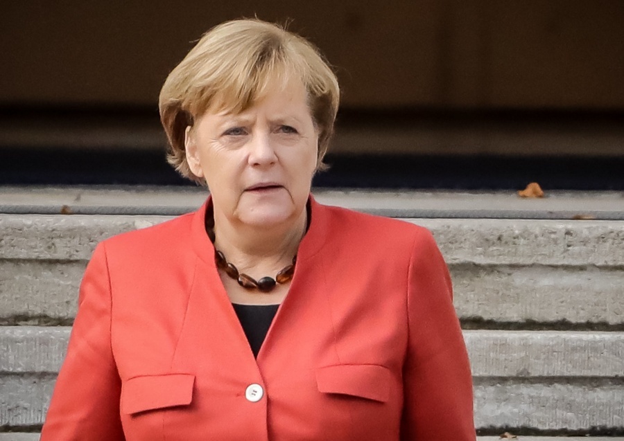 Merkel: Η Ευρώπη πρέπει να ανακτήσει το status του ισχυρού διεθνούς παράγοντα