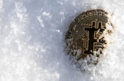 Bitcoin production hit by cold snap: US mining collapses as network limits are exposed