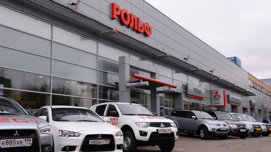 Ρωσία: Ο Putin θέτει υπό κρατικό έλεγχο τη μεγαλύτερη αντιπροσωπεία αυτοκινήτων