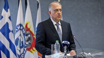 O Θεοδωρικάκος «ξήλωσε» την ηγεσία της Άμεσης Δράσης - Κάμερες σε ΔΙΑΣ, ΟΠΚΕ, ΜΑΤ και περιπολικά