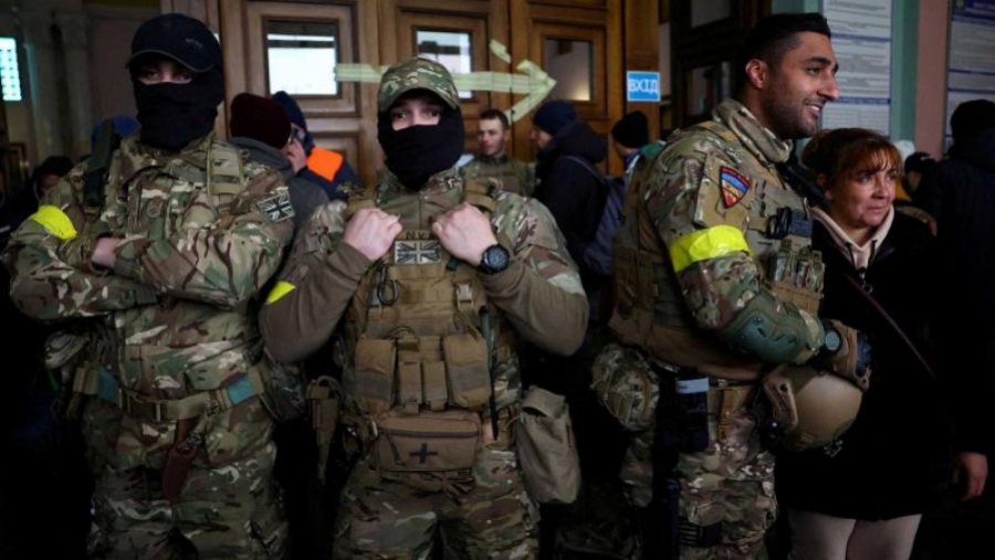 Χτυπούν το κακό στη ρίζα του - Οι Ρώσοι συνέλαβαν ελίτ ξένους μισθοφόρους στο Donetsk - Τι αποκάλυψε θυελλώδης έφοδος της FSB