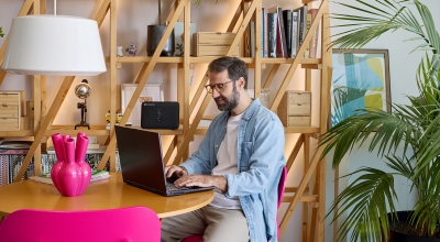 COSMOTE TELEKOM: Ολοκληρωμένη εμπειρία internet στο μεγαλύτερο δίκτυο οπτικών ινών της χώρας