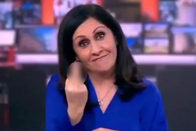 Παρουσιάστρια του BBC ζήτησε συγγνώμη για το...υψωμένο μεσαίο δάκτυλο