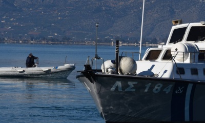 Κρήτη: Ανετράπη φουσκωτή βάρκα με 5 άτομα – Επιχείρηση διάσωσης