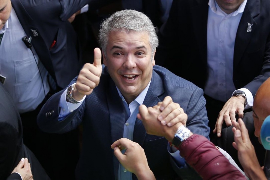 Κολομβία: Νέος πρόεδρος ο δεξιός Ivan Duque – Θα ενώσω την χώρα, θα αλλάξω τη συμφωνία ειρήνης