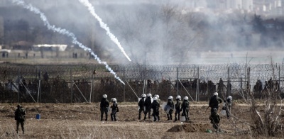 Eνισχύονται οι δυνάμεις στον Έβρο - Μητσοτάκης: Ελλάδα και ΕΕ δεν εκβιάζονται - Στήριξη από Merkel