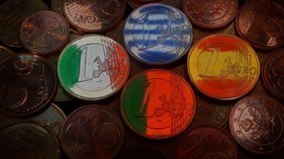 Το μοντέλο της παγκοσμιοποίησης αμφισβητείται διεθνώς, ενώ η Ευρώπη για μια ακόμη φορά κατώτερη των περιστάσεων