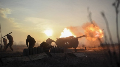 Πύρινο χάος στο Mirnograd - Ο ρωσικός στρατός μπήκε στο Novoekonomicheskoe, αποκόβει κάθε δίοδο διαφυγής για τους Ουκρανούς