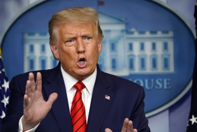 Trump (ΗΠΑ): Πάνω απο τα 1,8 τρισ. δολ. η ρευστότητα στο πακέτο μέτρων τόνωσης της οικονομίας