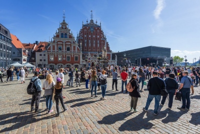 «Σφαγή» στην ΕΕ για τους Ρώσους τουρίστες -  Ελλάδα, Ιταλία, Ισπανία απορρίπτουν νέες κυρώσεις