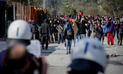 Λέσβος: Μετ' εμποδίων η μεταφορά μεταναστών στον καταυλισμό του Καρά Τεπέ, 14 με κορωνοϊό