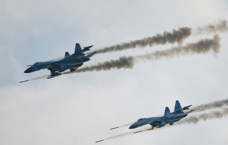 Στοχευμένα χτυπήματα της ρωσικής αεροπορίας κατέστρεψαν ουκρανικά οχυρά στο Donetsk