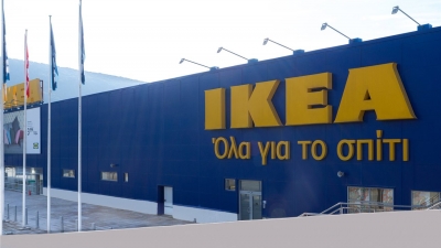 Η IKEA καλεί το κοινό για επισκευή του καθρέφτη LETTAN