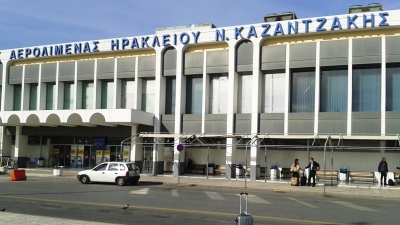 Κρήτη: Αναγκαστική προσγείωση αεροπλάνου στο αεροδρόμιο «Νίκος Καζαντζάκης»