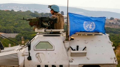 Λίβανος: Οβίδα έπληξε το αρχηγείο των κυανόκρανων του ΟΗΕ - Αγνοείται η προέλευσή της