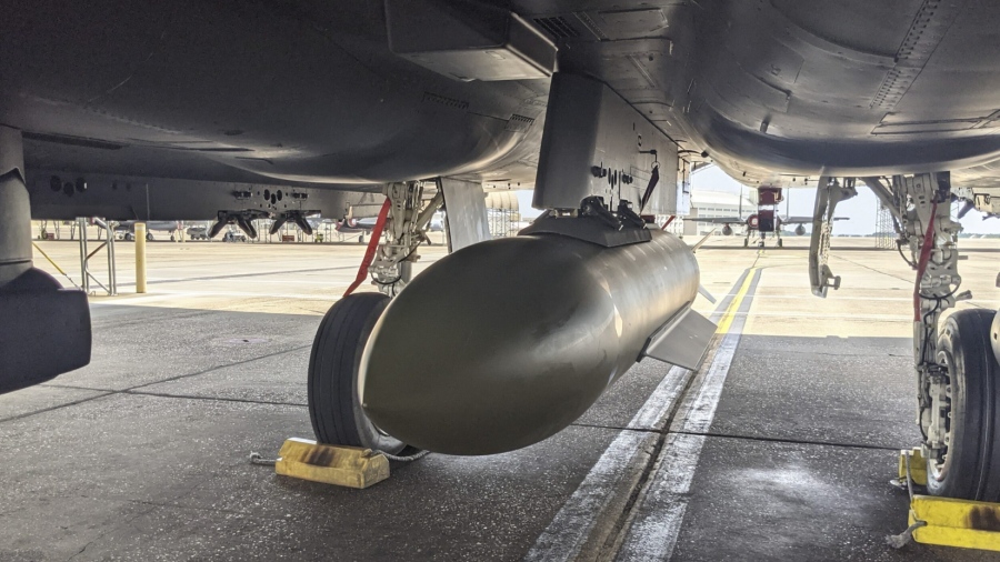 Αμόκ - Οι ΗΠΑ βομβάρδισαν ιρανικές βάσεις με τις θηριώδεις GBU‐72