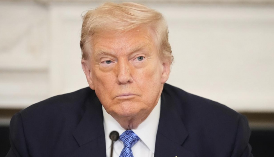 Trump: Αμερικανικές δυνάμεις έχουν καταλάβει ιρανικό πλοίο που επιχείρησε να σπάσει τον αποκλεισμό