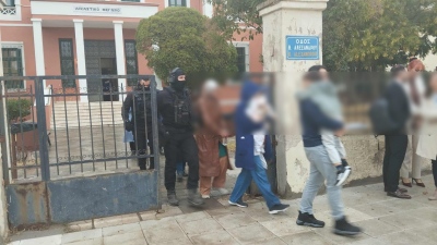 Αλεξανδρούπολη: Προφυλακίζονται έξι Τούρκοι που κατηγορούνται για εισαγωγή και μεταφορά όπλων